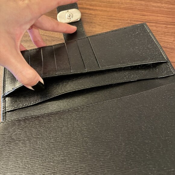 Folding Wallet in Black G Silver Hardware - Picture 11 of 12